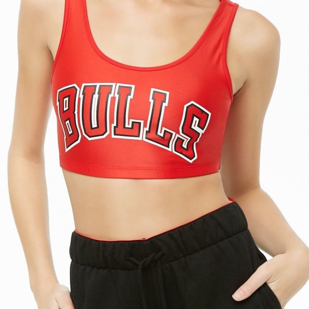 NBA bulls graphic top.